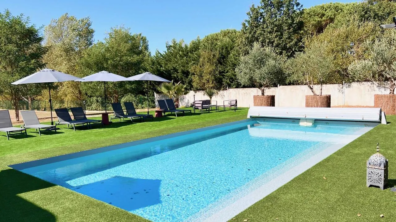 L'Atelier Insolite - Piscine Chauffee Montauban 0*,  France