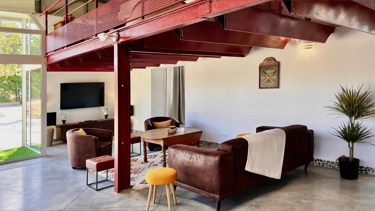 L'Atelier Insolite - Piscine Chauffee Montauban 0*,  France