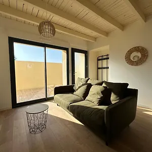 La Halte Occitane - Classe 3 Etoiles - Pour 6 Personnes, 3 Chambres, Parking, Terrasse, Inclus Apartment